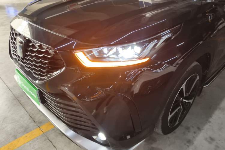 Used Toyota Crown Kluger 2022 2.5L HEV Four-Wheel Drive Premium Edition Left Front Headlight