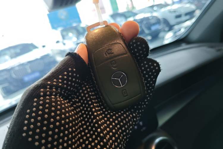 Used Mercedes-Benz GLC 2020 Facelift GLC 300 L 4MATIC Dynamic Edition Vehicle Key