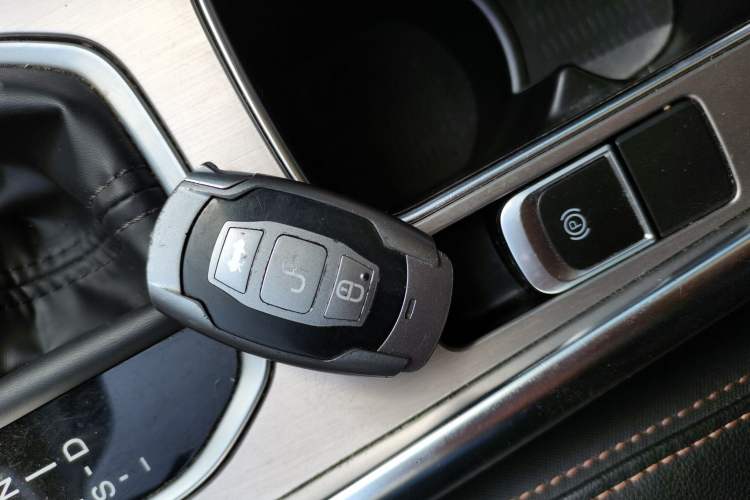 Used BYD Song 2016 2.0TID Automatic Prestige Edition
