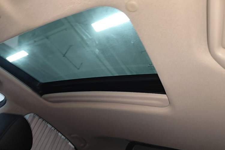 Used Honda Accord 2018 260TURBO Luxury Edition China VI Headliner