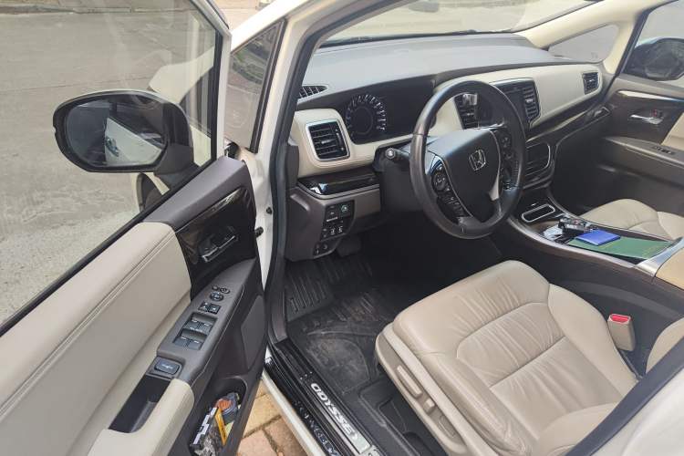 Used Honda Odyssey 2018 2.4L Supreme Edition
