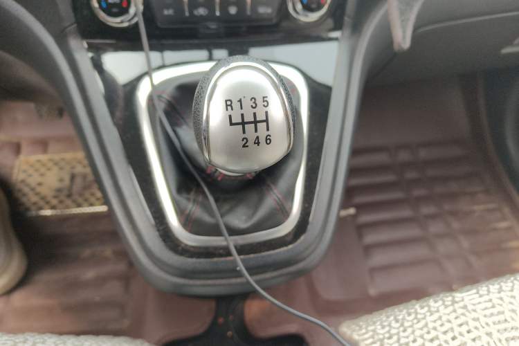 Used Haval H6 2016 Upgraded Model 1.5T Manual Two-Wheel Drive Elite Version