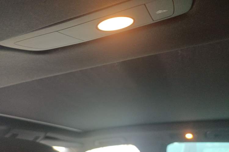 Used Volkswagen Touareg 2011 3.0 TDI Diesel Luxury Model
