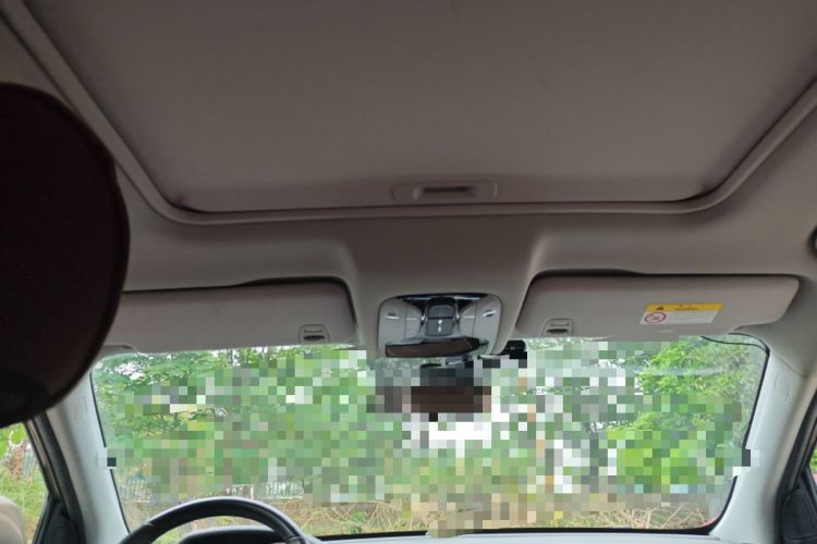 Used GAC Trumpchi GS7 2017 280T Two-Wheel Drive Luxury Model Headliner