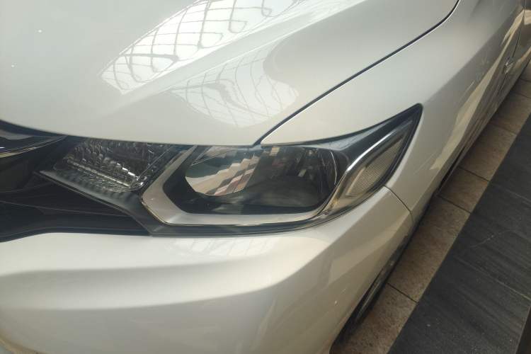 Used Honda Fit 2018 1.5L CVT Comfort Sunroof Version