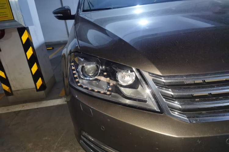 Used Volkswagen Magotan 2016 1.8TSI Smart Enjoyment Leading Model Right Front Headlight