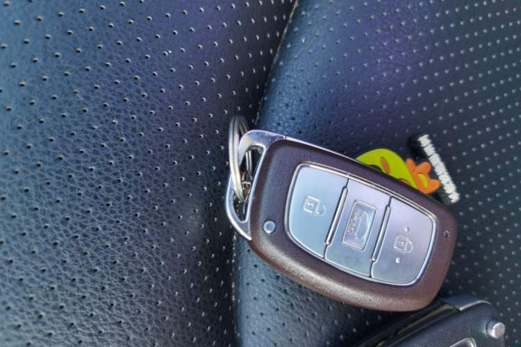 Used Hyundai Elantra (6th Generation / Lingdong) 2016 1.6L Automatic ZhiXuan – Elite Version Vehicle Key