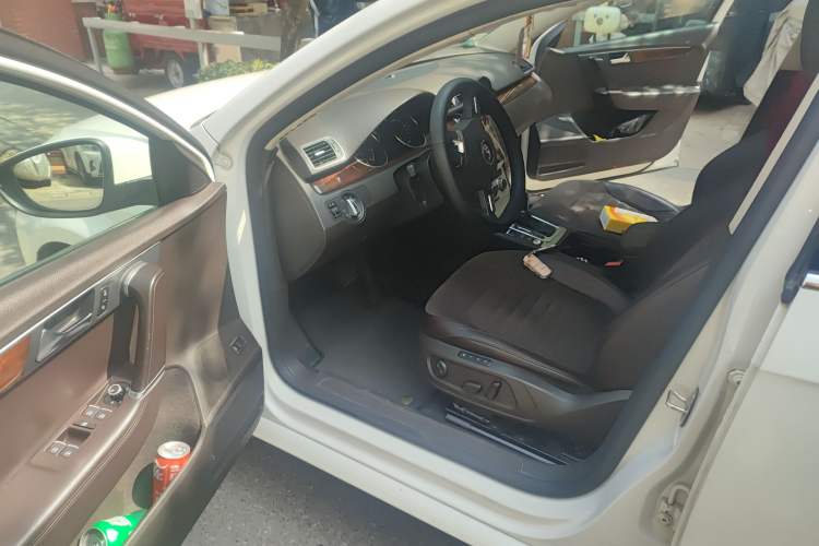 Used Volkswagen Magotan 2012 Travel Edition 2.0 TSI Comfort Version
