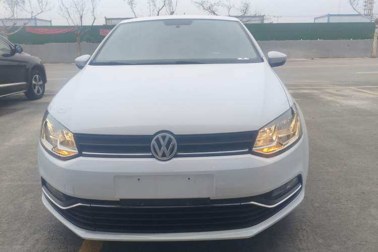 Used Volkswagen Polo 2016 1.6L Automatic Comfort Model Front