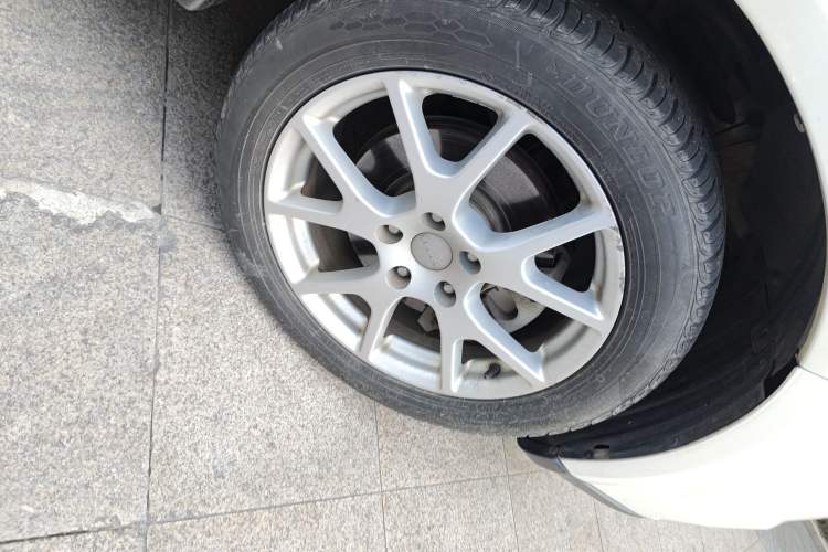 Used Dodge Journey 2013 2.4L Two-Wheel Drive Luxury Version