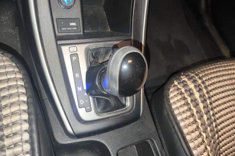 Used Hyundai Elantra (5th Generation / Langdong) 2016 1.6L Automatic Smart Version
