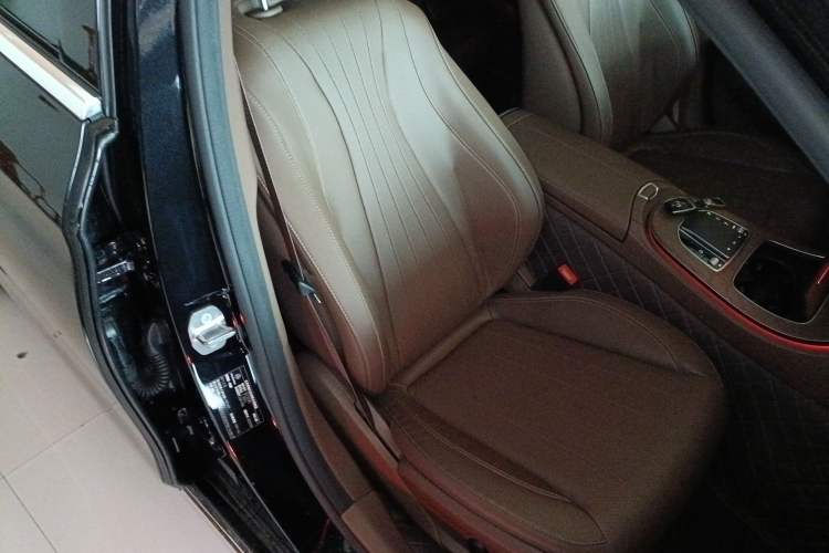 Used Mercedes-Benz E-Class 2023 Updated E 300 L Fashion Edition
