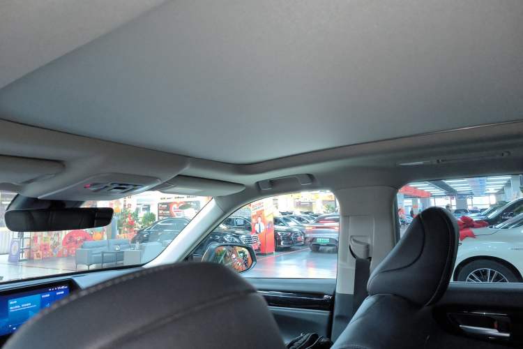 Used Toyota Highlander 2022 Dual-Engine 2.5L Four-Wheel Drive Prestige Version 7 Seats