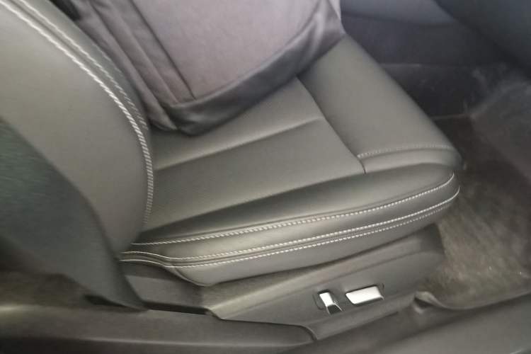 Used BYD Tang 2018 2.0T Automatic SmartConnect Prestige 7-Seater China V Standard
