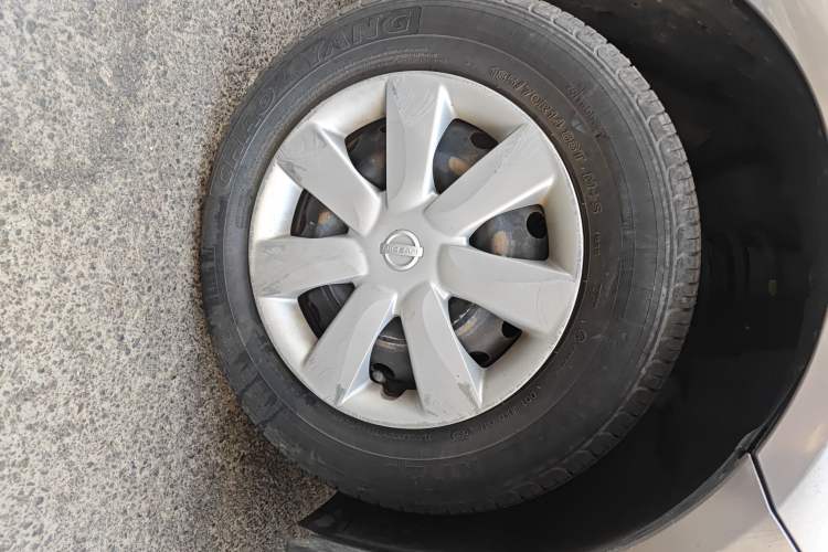 Used Nissan Sunny 2016 1.5XE Manual Leading Edition
