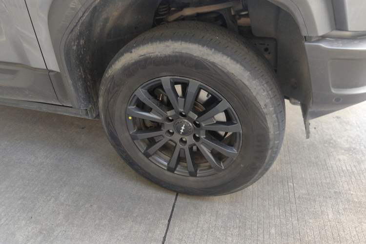 Used Formula Leopard 5 2023 Navigator Edition
