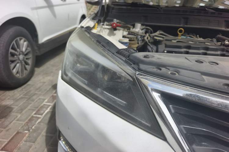 Used CHANGAN Alsvin V7 2016 1.6L Manual LeShang Model China V Standard Right Front Headlight