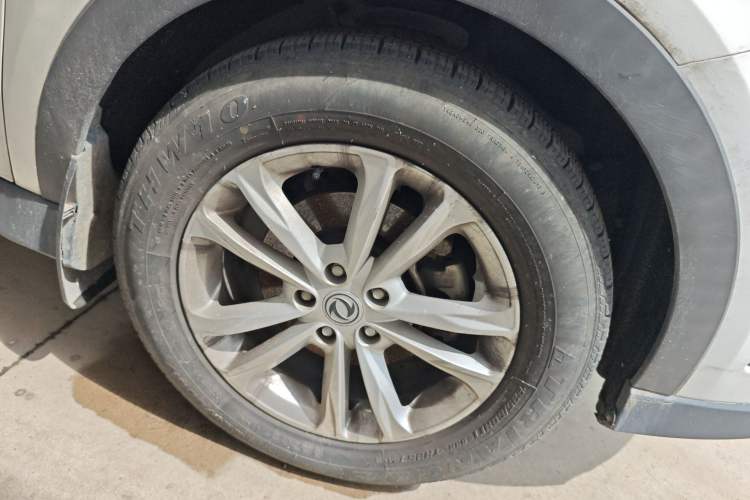 Used Dongfeng Fengon 580 2017 1.8L Manual Comfort Model
