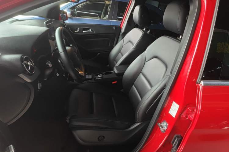 Used Mercedes-Benz B-Class 2019 B 200 Fashion Model