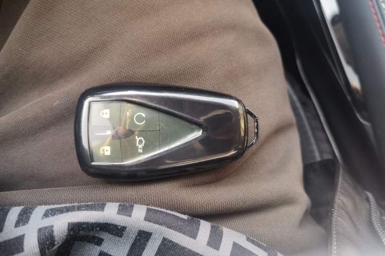 Used CHANGAN OSHAN X5 2023 Enjoy Edition 1.5T DCT Luxury Model Vehicle Key