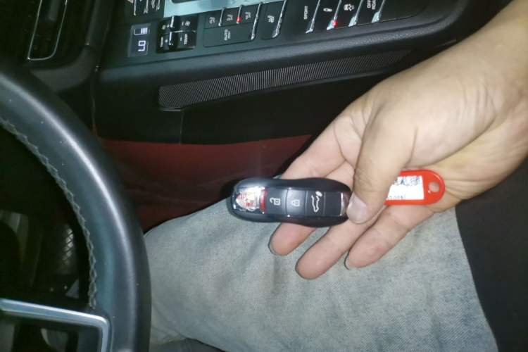 Used Porsche Macan 2018 Macan 2.0T Interior 1