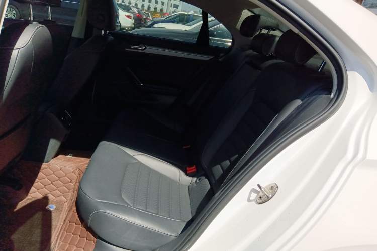 Used Volkswagen Lamando 2019 280TSI DSG Comfort Edition China VI standard