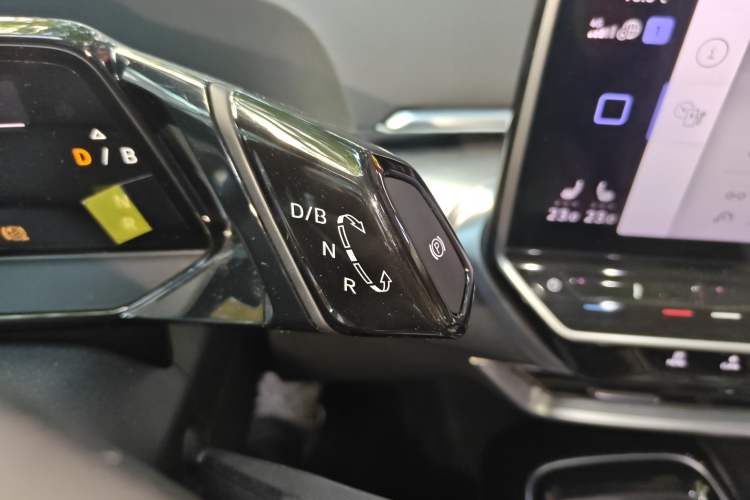 Used Volkswagen ID.6 X 2021 Pro Smart Long-Range Edition
