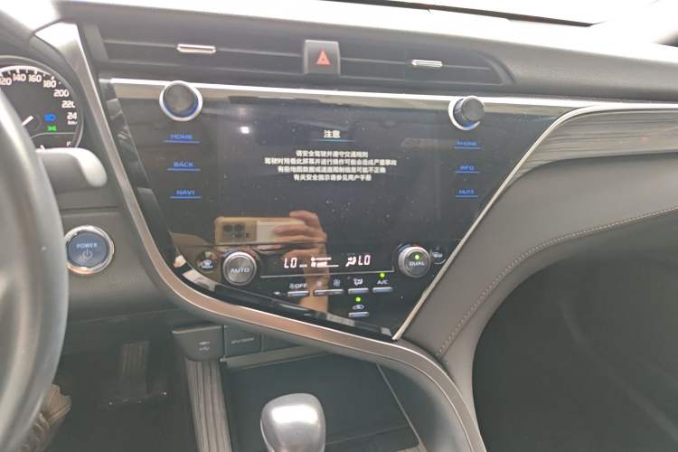 Used Toyota Camry 2019 Revised Version Dual-Engine 2.5 HG Luxury Edition Audio And AC Panel