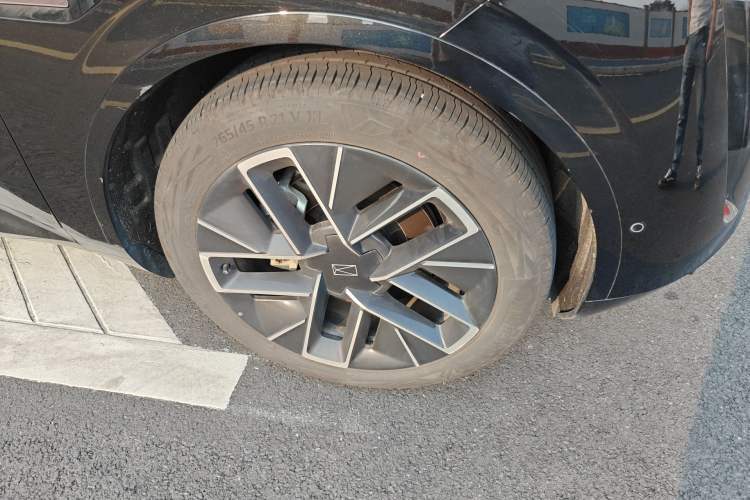 Used Avatr 11 2023 Harmony 90-degree Rear-wheel Drive Business Edition