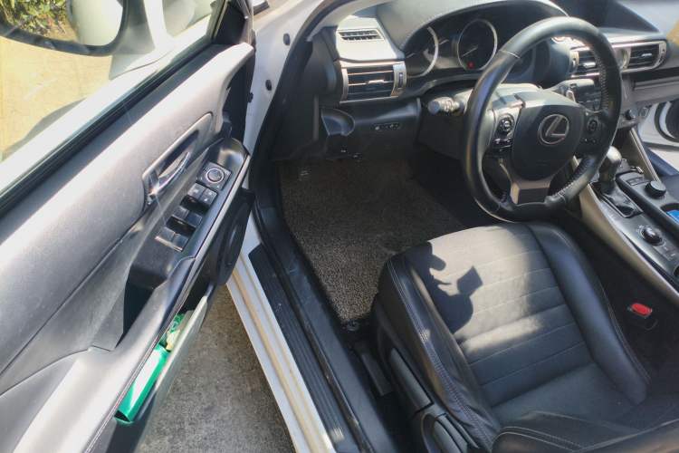 Used Lexus IS 2013 250 Leading Edition
