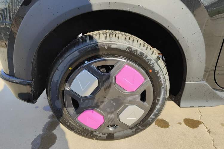 Used Geely Galaxy Panda 2025 210km Panda Kart
