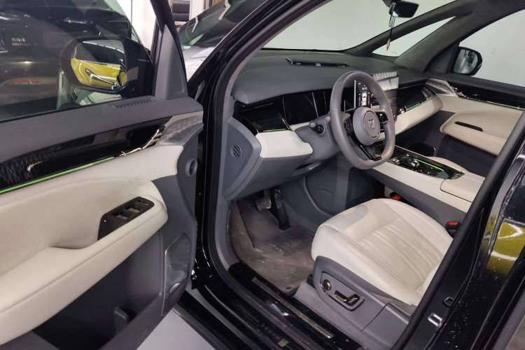 Used Zeekr 009 2022 WE Edition Driver Seat