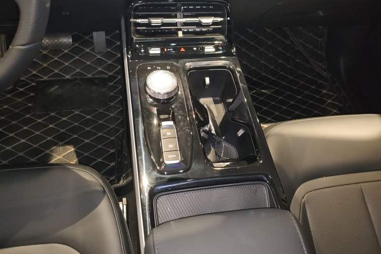 Used Wuling Xingguang 2024 Co-Creation Edition 510 Advanced Model