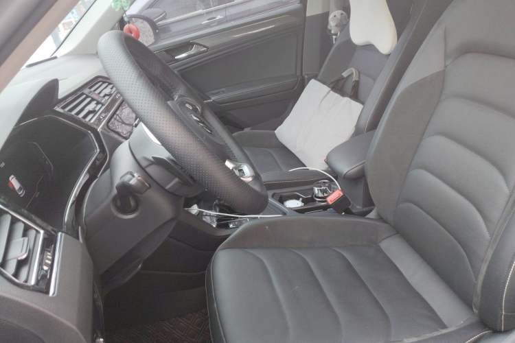 Used Volkswagen Tiguan L 2021 330TSI Automatic Two-Wheel Drive R-Line Enhanced Edition