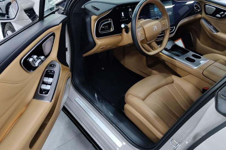 Used Rising F7 2023 Advanced Edition
