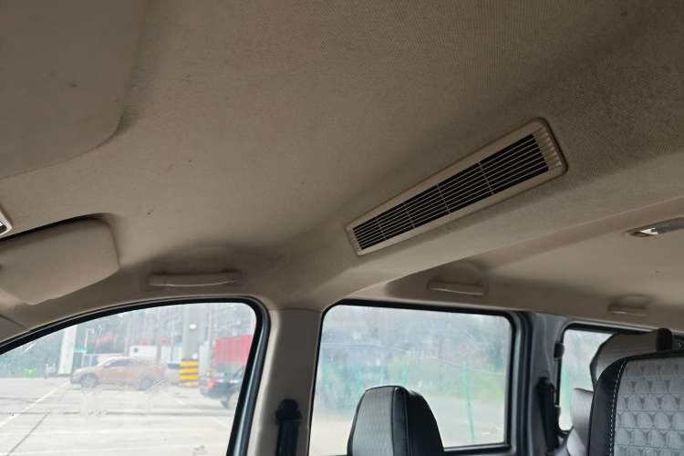 Used Wuling Rongguang V 2016 1.5L Standard Version