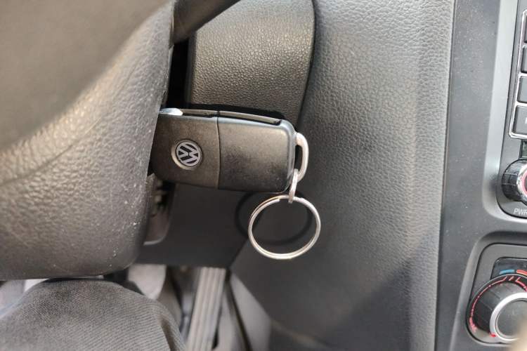 Used Volkswagen Sagitar 2014 Revised Version 1.6L Manual Comfort Edition