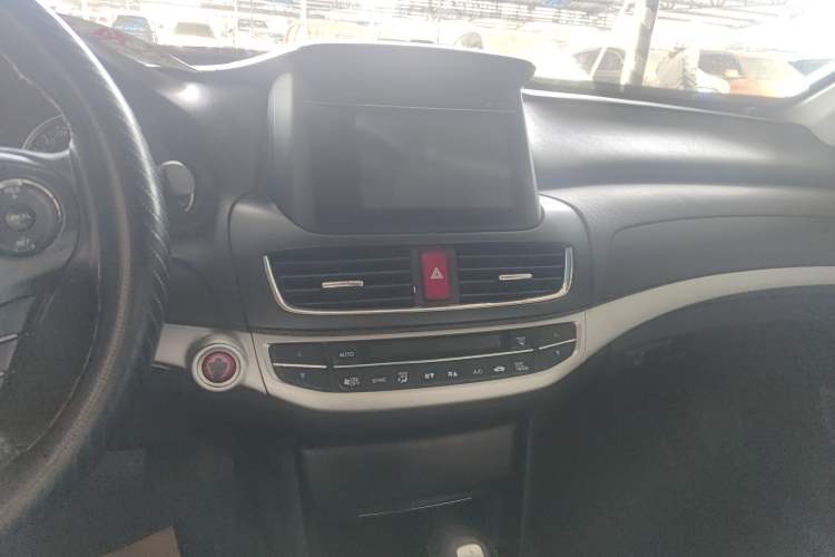 Used Honda Crosstour 2014 2.4L Luxury Edition