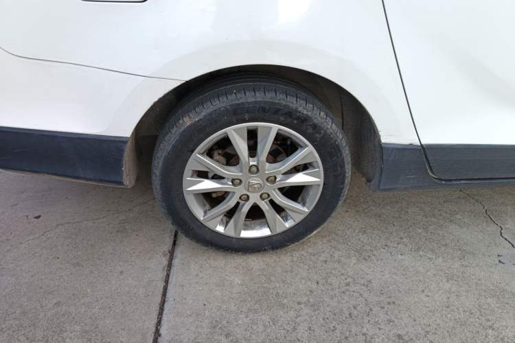 Used Baojun 730 2014 1.5L Manual Luxury Navigation ESP Version 7 Seats
