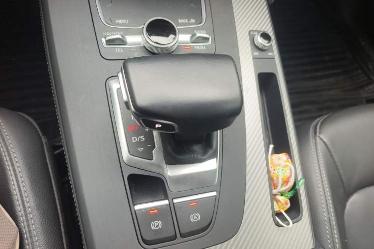 Used Audi Q5L 2020 45 TFSI Prestige Fashion Model