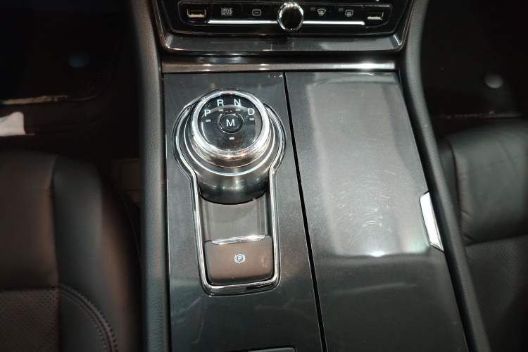 Used Ford Taurus 2019 EcoBoost 245 Premium Edition Gear Lever