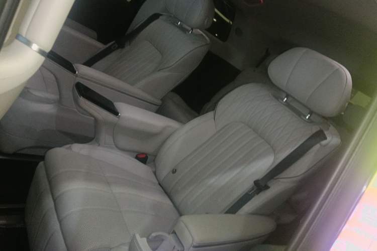 Used VOYAH Dream 2025 PHEV Four-Wheel-Drive Flagship Kunpeng Edition