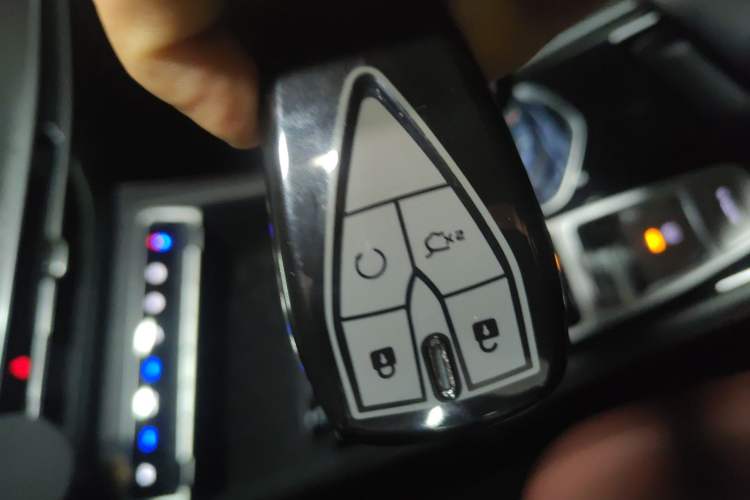 Used CHANGAN Eado 2023 Changan Edition PLUS Blue Whale NE 1.4T GDI DCT Prestige Version Interior 1