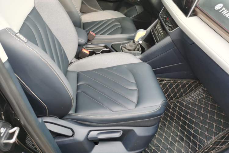 Used Volkswagen Tharu 2023 300TSI Two-Wheel-Drive Moonlight Edition
