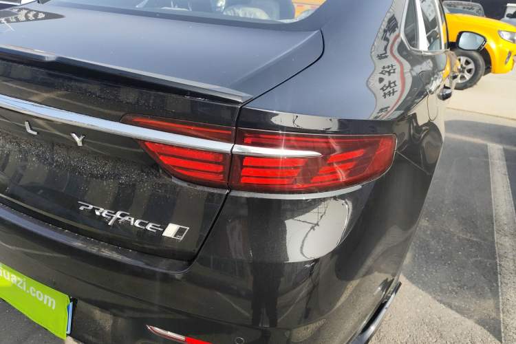 Used Geely Auto Preface 2026 Model Oriental Yao 1.5TD Kunlun Edition Right Rear Taillight