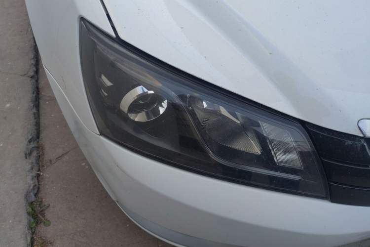 Used Geely Auto Emgrand 2014 Sedan 1.5L Manual Fashion Edition
