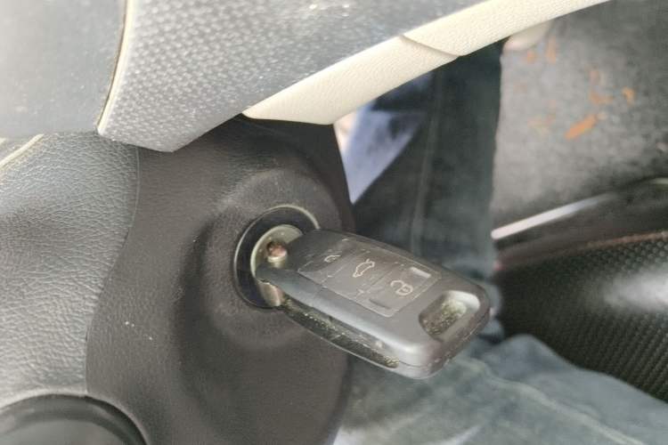 Used Hyundai Verna (older generation) 2016 1.4L Manual Smart GLS Trim