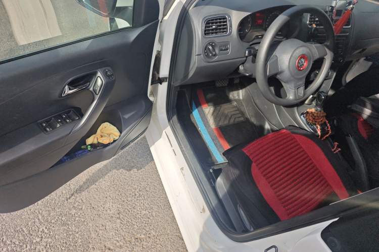 Used Volkswagen Polo 2013 1.6L Automatic Comfort Edition