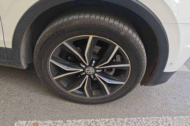 Used Volkswagen Tiguan L 2020 330TSI Automatic Two-Wheel Drive Smart Luxury Edition China VI Standard Right Front Wheel Hub