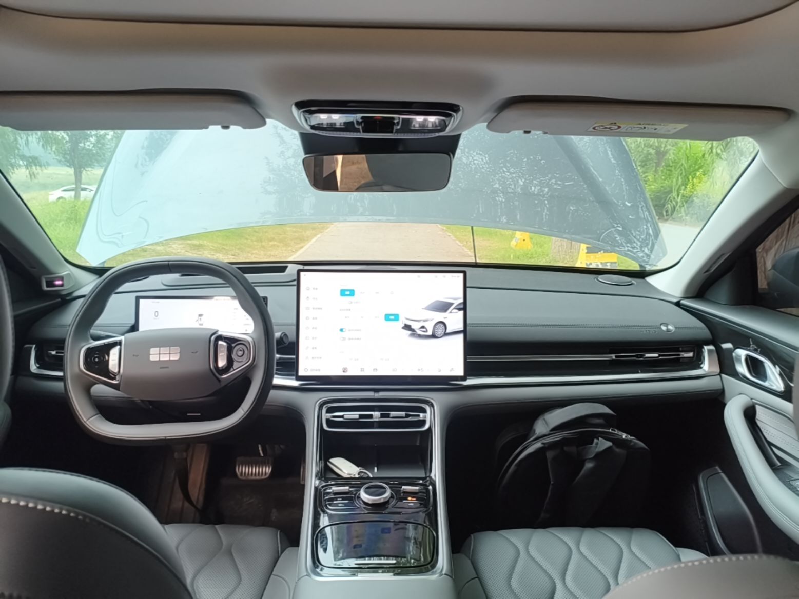 Geely Galaxy A7 2025 Model EM-i 150km Exploration+ Edition — снимка 12
